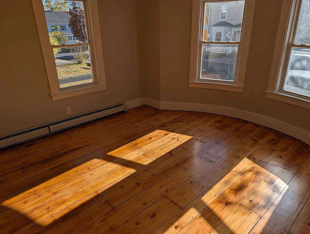 2 bed, 900 sqft, $1,875 — Photo 2