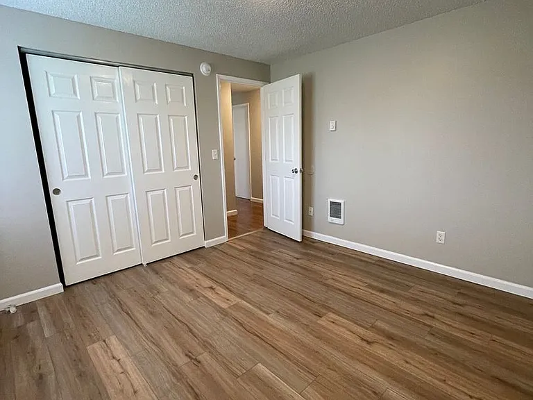 Albany Meadows Apartments — Photo 64