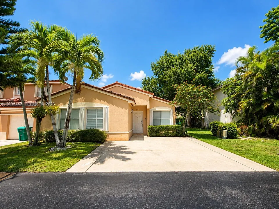 9720 SW 164th Ave