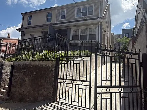 2272 Sedgwick Ave, Bronx, NY 10468