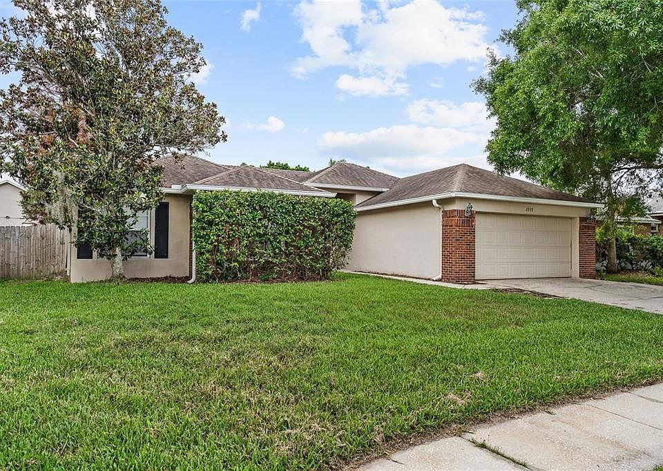 1st image of 2929 Hunters Ln