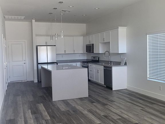3rd image of 10148 Serenity Star Way #5