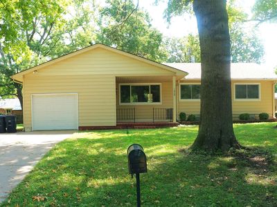 1828 Belmont St, El Dorado, KS, 67042