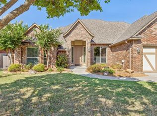2712 Belmont Dr, Norman, OK 73072