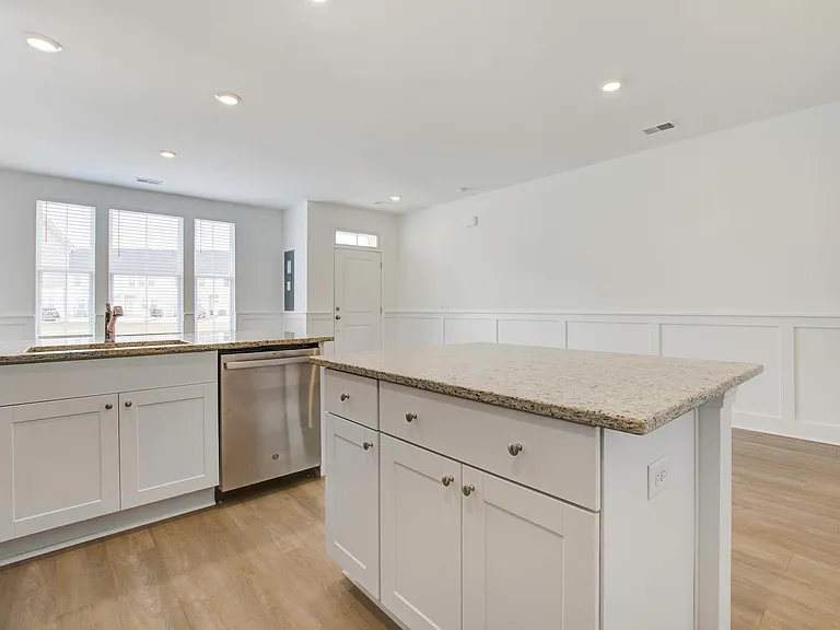 105 Pine Gate Dr — Photo 6