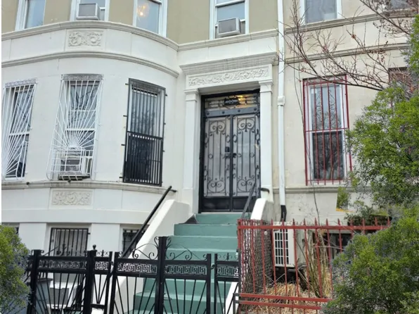 11 Clarkson Avenue image 1 of 12