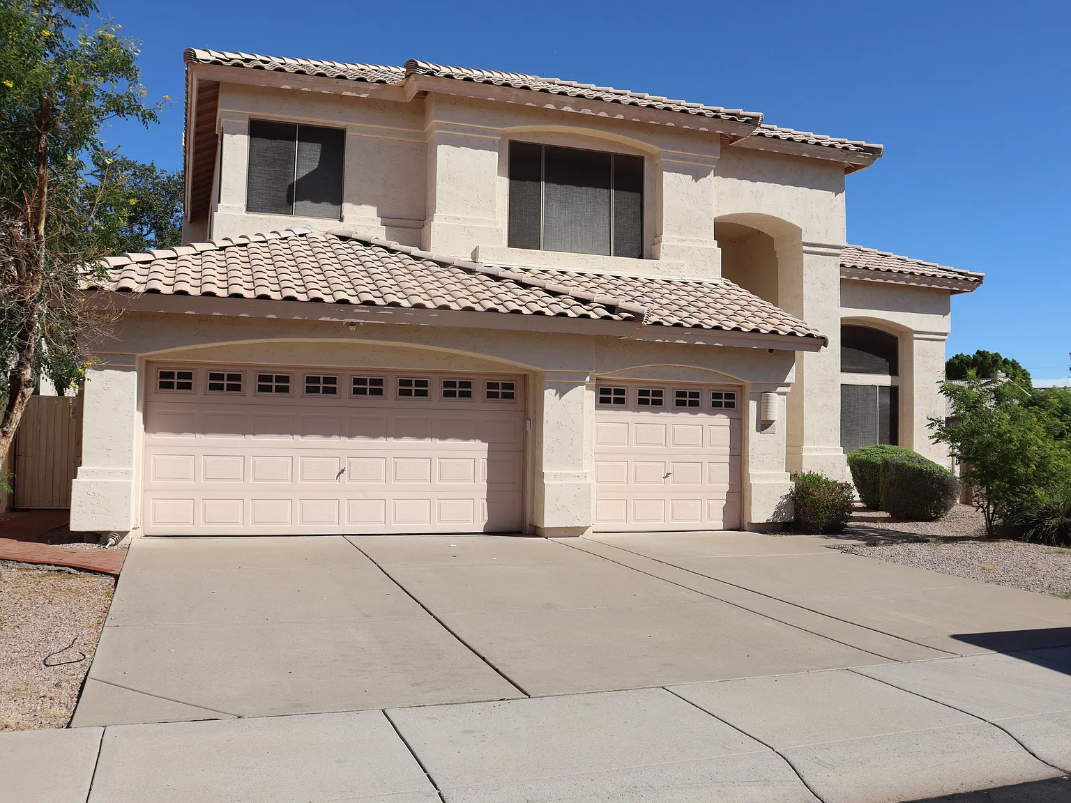 4 bed, 2855 sqft, $3,500 — Photo 1