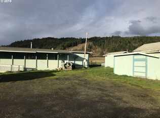 524 Deady Crossing Rd, Sutherlin, OR 97479