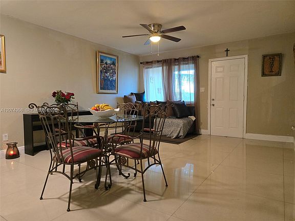 5th image of 6626 SW 1st Ct