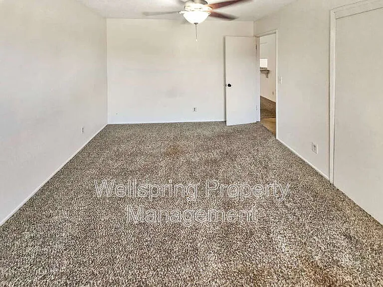 940 W Graaf Approved Application Do Not Apply #C — Photo 7