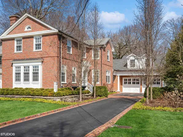 1503 Scott Ave, Winnetka, IL 60093