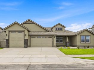 3263 Emory Ave, Richland, WA 99354