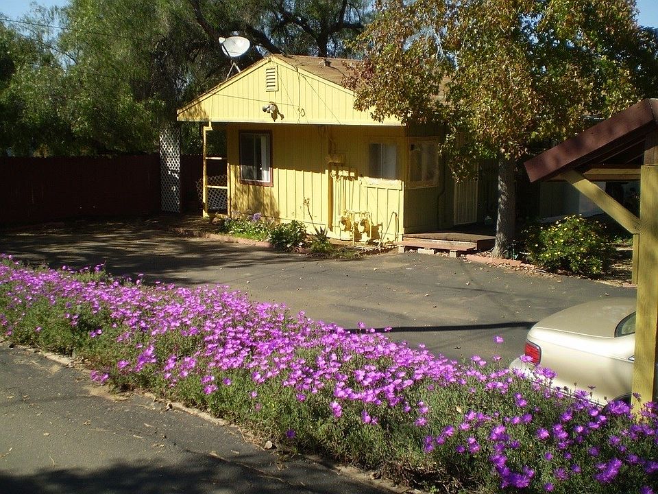2nd image of 246 E Fig St