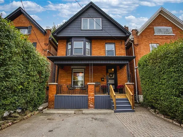 176 Emerald St S, Hamilton, ON L8N 2V7