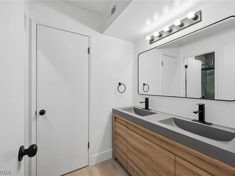 3770 Desert Marina Dr #52 — Photo 31