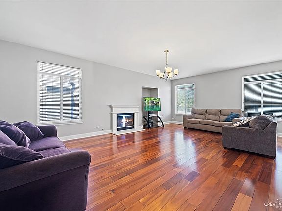 5th image of 2710 Stonebridge Dr #5