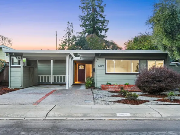 682 Wildwood Ln, Palo Alto, CA 94303