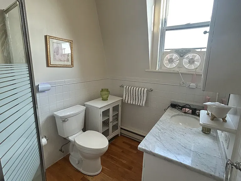 49 Monument Sq #4 — Photo 10