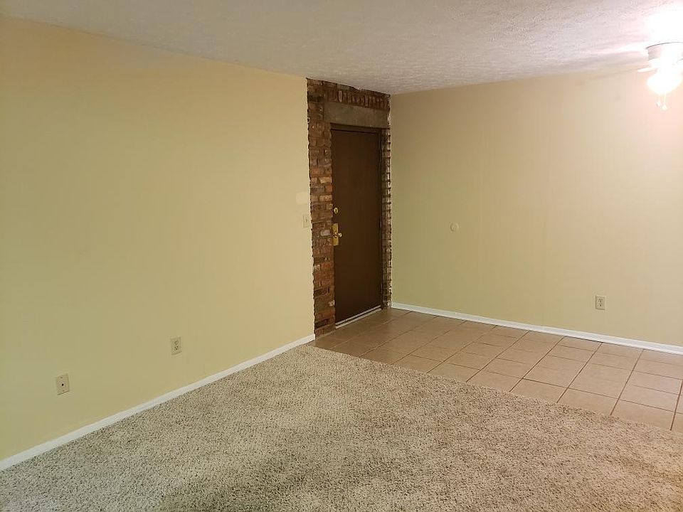 1st image of 4220 Allendorf Dr APT 2