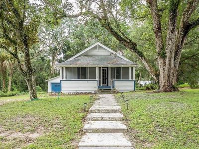 724 E Indiana Ave, Deland, FL, 32724