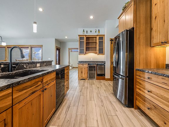 5th image of 286 Windsong Way