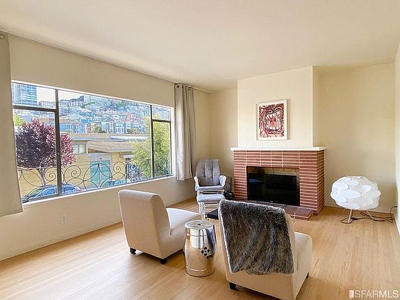 5th image of 644 Lombard St