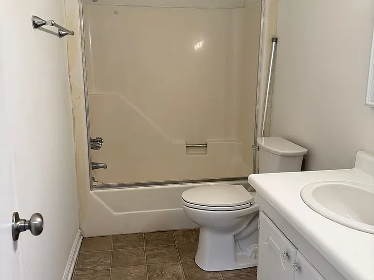 118 Ross St — Photo 18