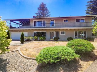 1893 NW Moore Ave, Roseburg, OR 97471