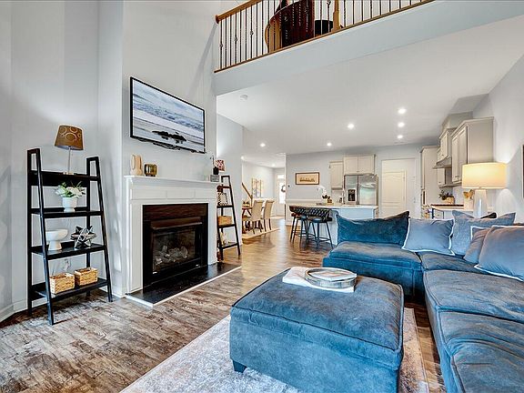 4th image of 524 Brunello Dr