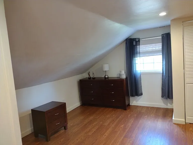 2328 Cedar Ln #B — Photo 22