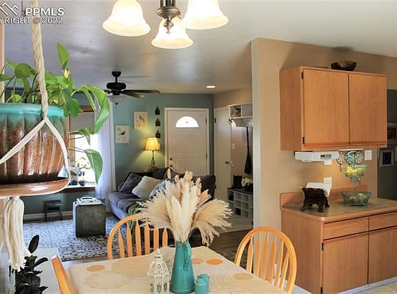 4th image of 811 Hoorne Ave
