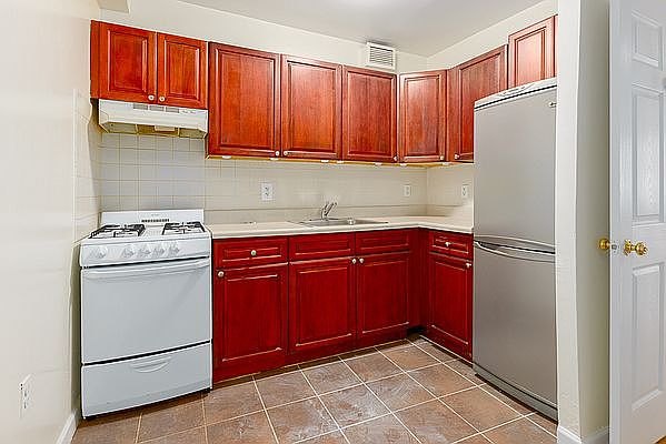 1st image of 796 Sterling Pl #5B