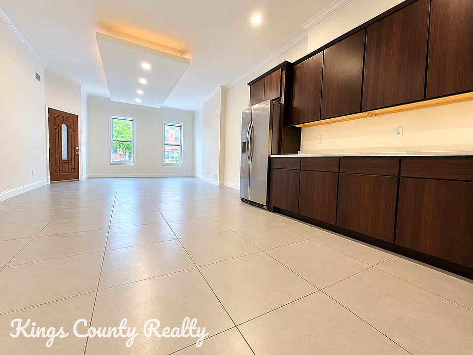 446 Franklin Ave #Penthouse 1