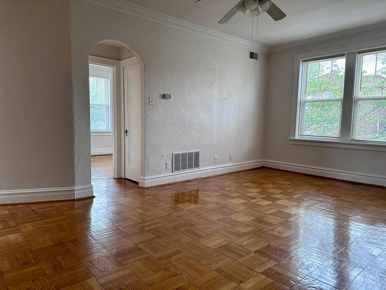 1 bed, 750 sqft, $1,195 — Photo 2