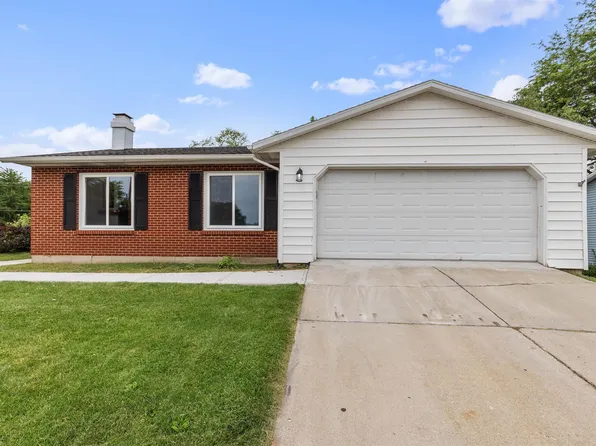 1901 Devon Ct, Freeport, IL 61032