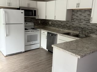 629 E 8th Ave APT 2, North Pole, AK 99705
