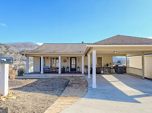 409 Admirals Poin, Hiawassee, GA 30546