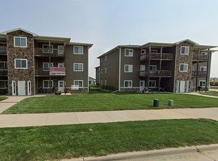1026 S Crawford Rd, Vermillion, SD 57069