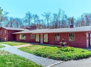 7 Hunter Dr, Andover, MA 01810