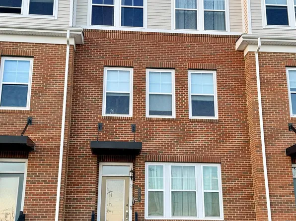 338 South Dr, North Brunswick, NJ 08902