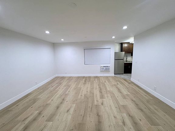4th image of 1700 Keeler St APT C