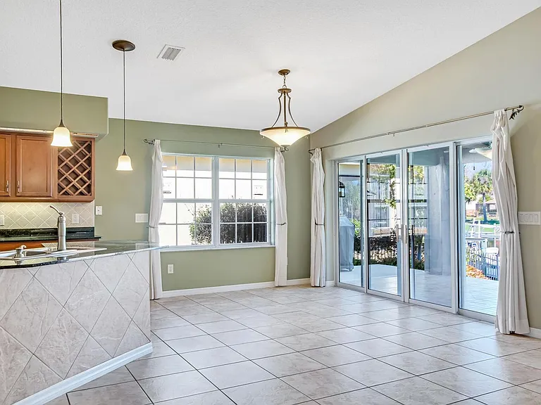 70 Cochise Ct — Photo 10