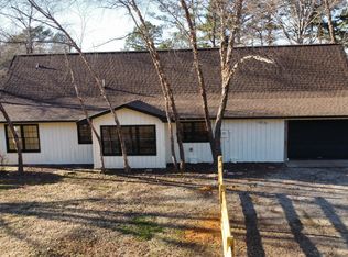 3230 Landrum Mill Rd, Campobello, SC 29322