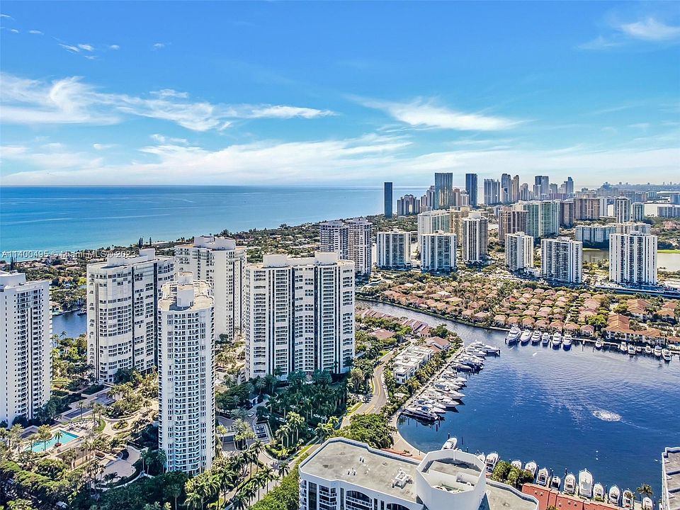1st image of 21205 Yacht Club Dr #304