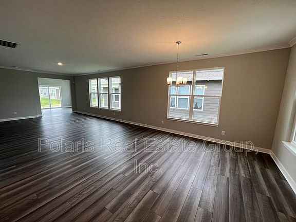 4th image of 1674 Garwood Dr