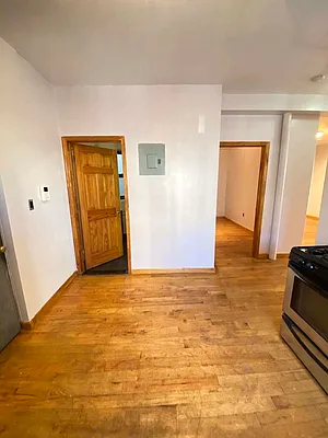 Rented by The Brokerage Group LLC | media 27