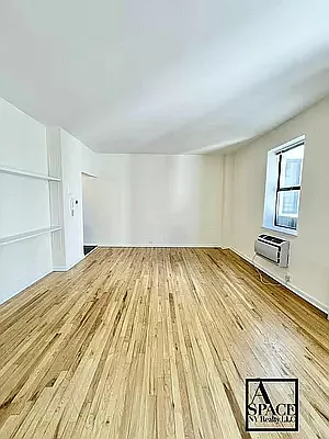 Rented by A Space Realty NY LLC | media 2