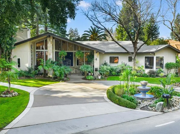 2901 California Ave, Carmichael, CA 95608