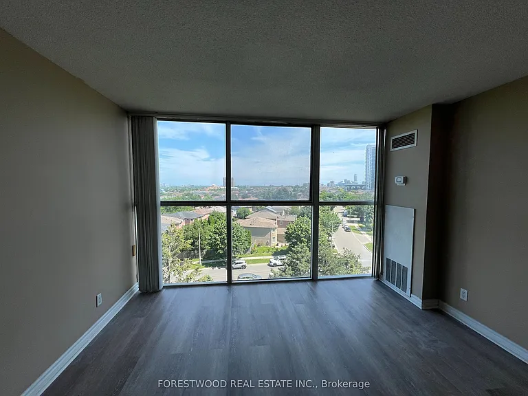35 Trailwood Dr #711 — Photo 8