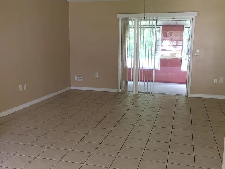 294 Howard Blvd — Photo 3